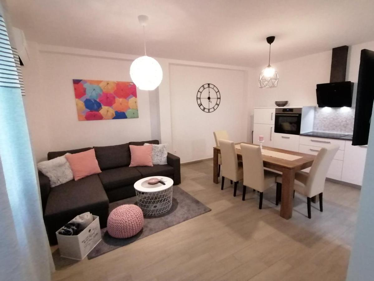 Apartments Pepe Novigrad  ภายนอก รูปภาพ